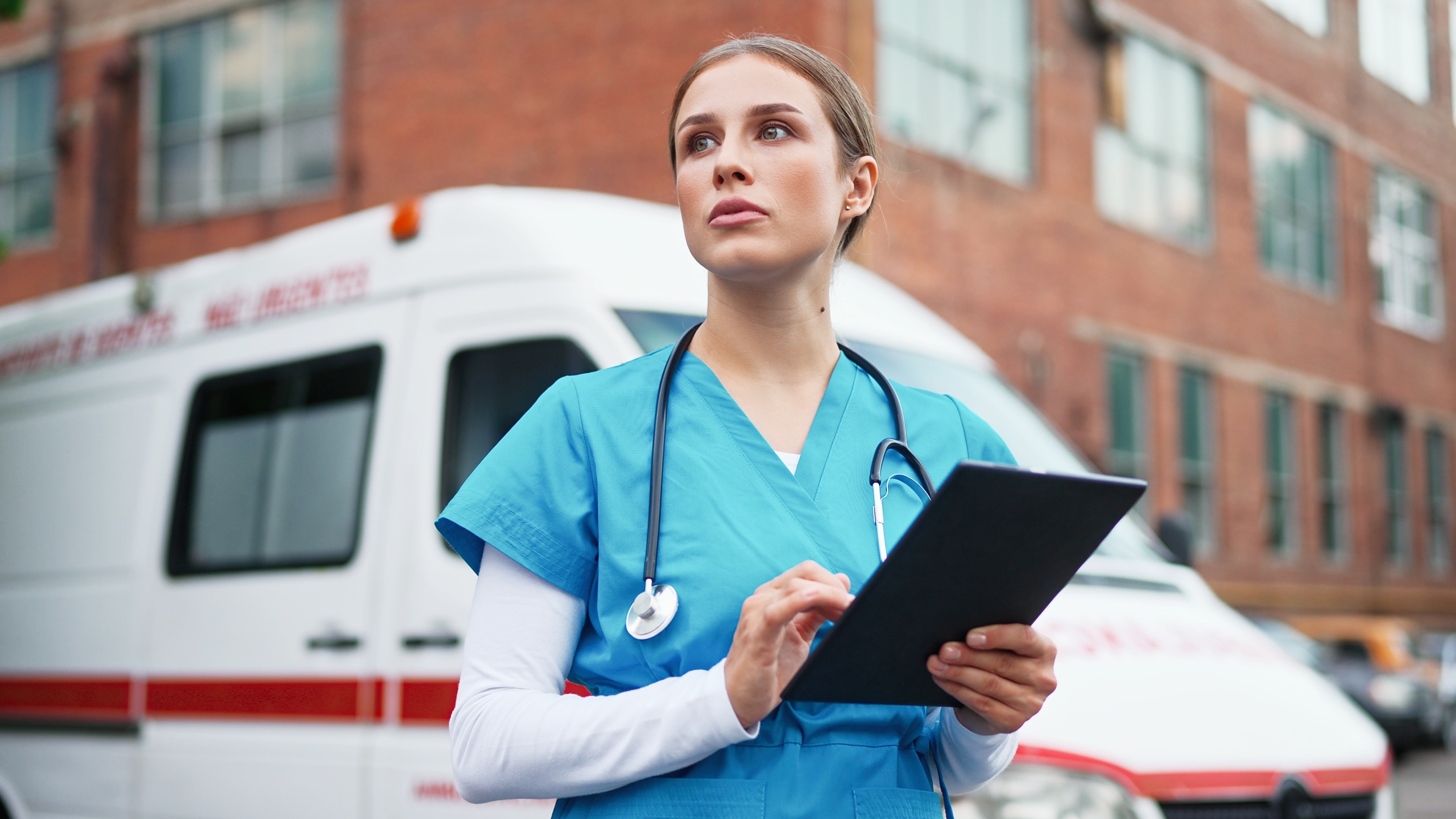 working with a locum tenens recruiter